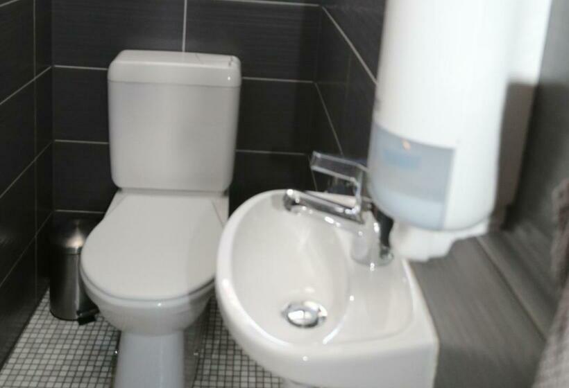 スタンダードルーム, Maison De Montagne De Bretaye Accès Par Le Train Arrêt Bouquetin