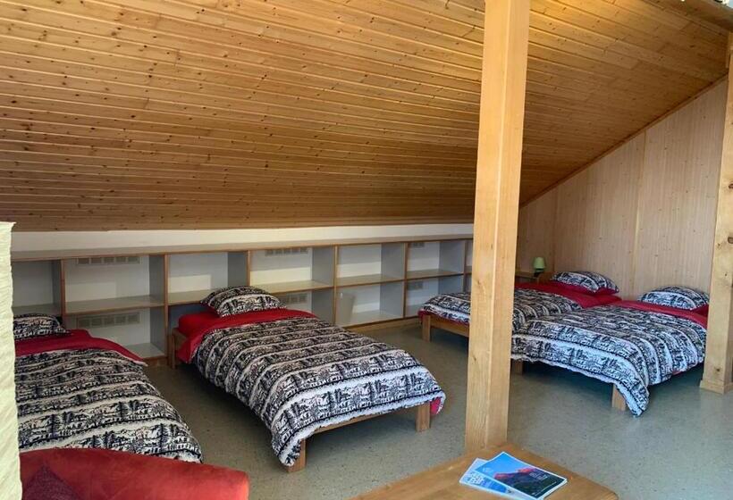 ファミリールーム, Maison De Montagne De Bretaye Accès Par Le Train Arrêt Bouquetin