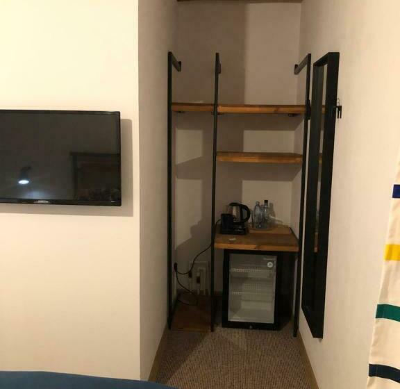 Номер Стандарт, The Top House