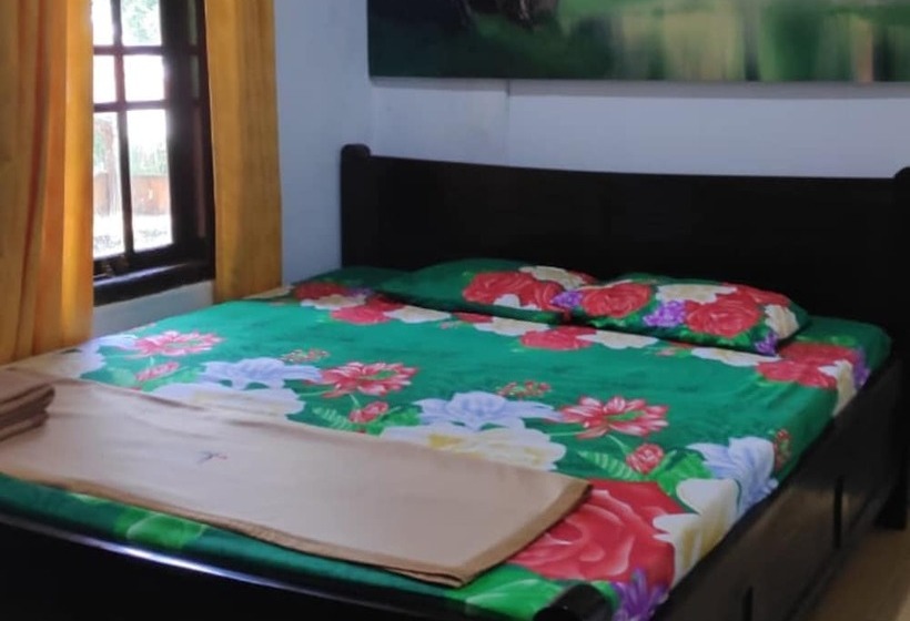 ルームシェアのワンベッド, Homestay Rahayu