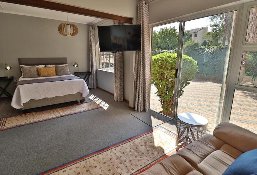 디럭스 룸, Highway Gardens Guest House