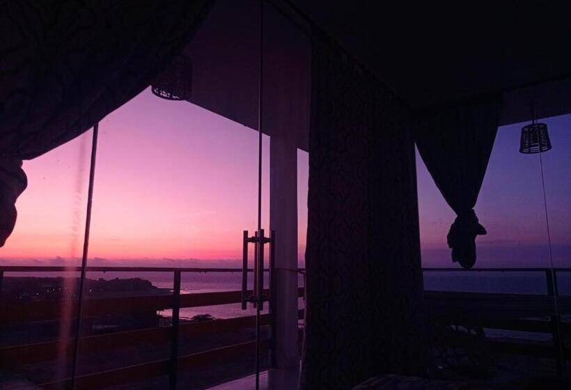 片側に海が見えるデラックスルーム, Vidamar