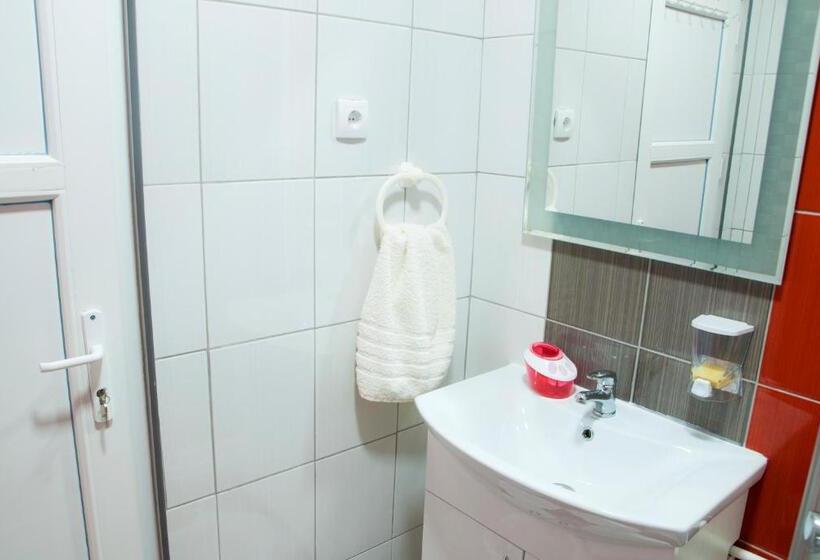 اتاق استاندارد, Guest House Centar Lux