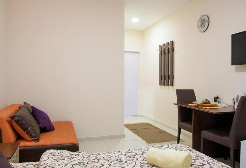 اتاق استاندارد, Guest House Centar Lux