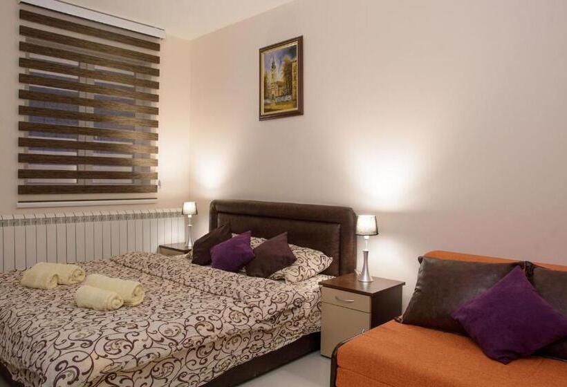 اتاق استاندارد, Guest House Centar Lux