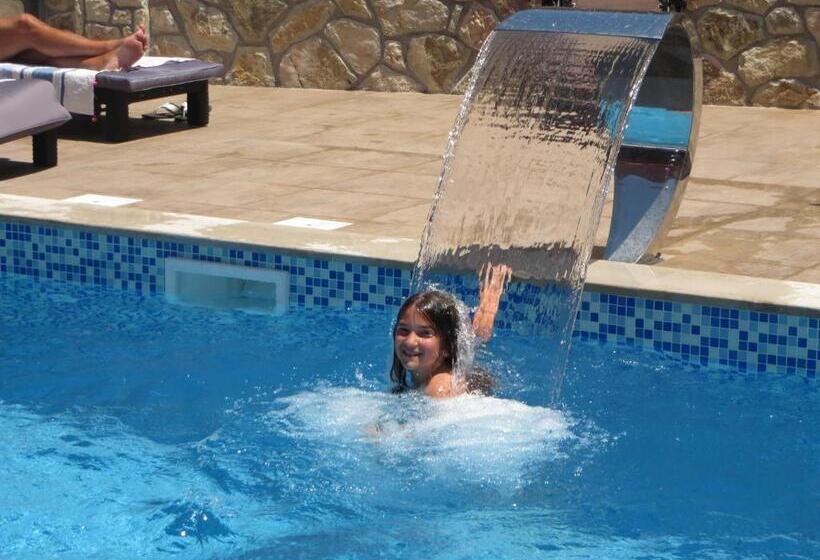 اتاق استاندارد سه نفره, Guest House Villa živanović