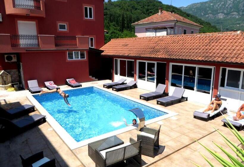 اتاق استاندارد سه نفره, Guest House Villa živanović