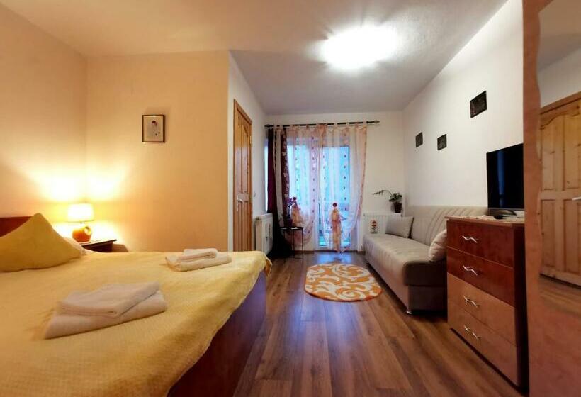 Cameră Standard, Tamara House