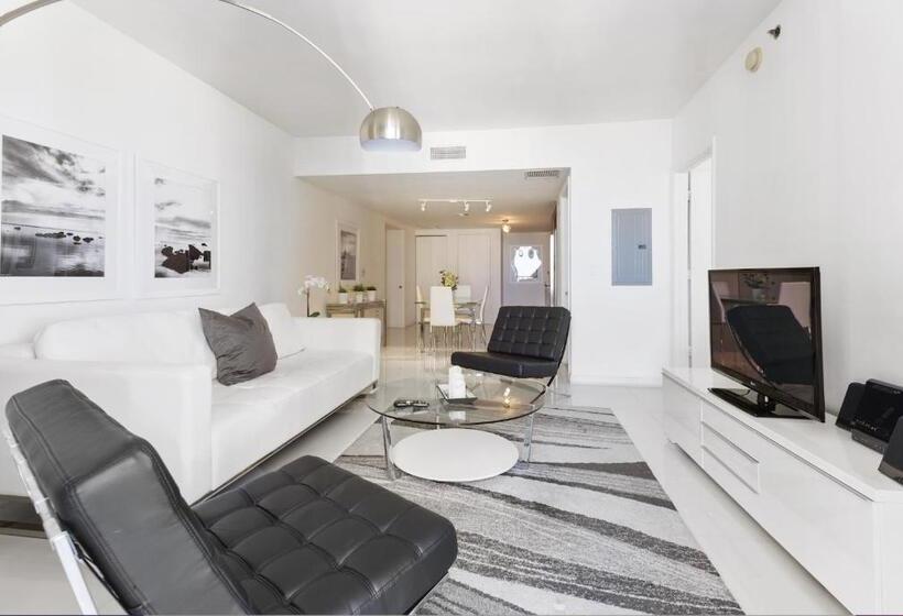 オーシャンビューデラックススイート, Icon Brickell Residences