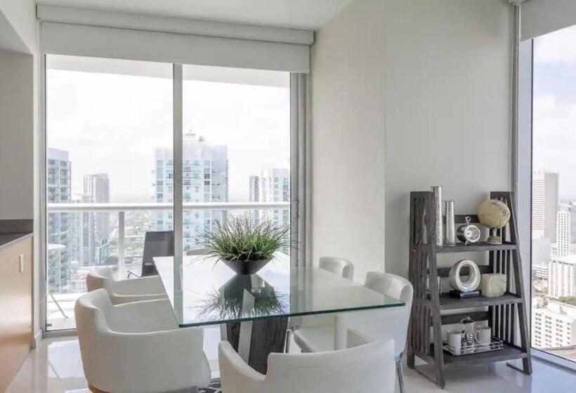 高级套房带海景, Icon Brickell Residences