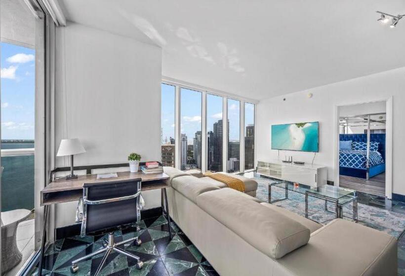 带大床的套房, Icon Brickell Residences