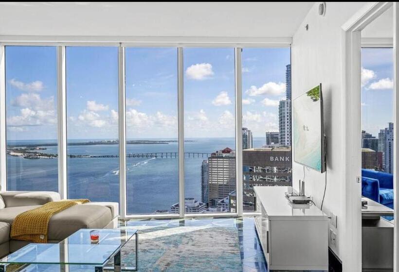 キングサイズベッドのスイートルーム, Icon Brickell Residences