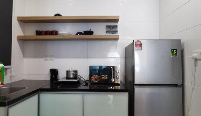 آپارتمان 1 خوابه با بالکن, Icon Stay The Wave Melaka