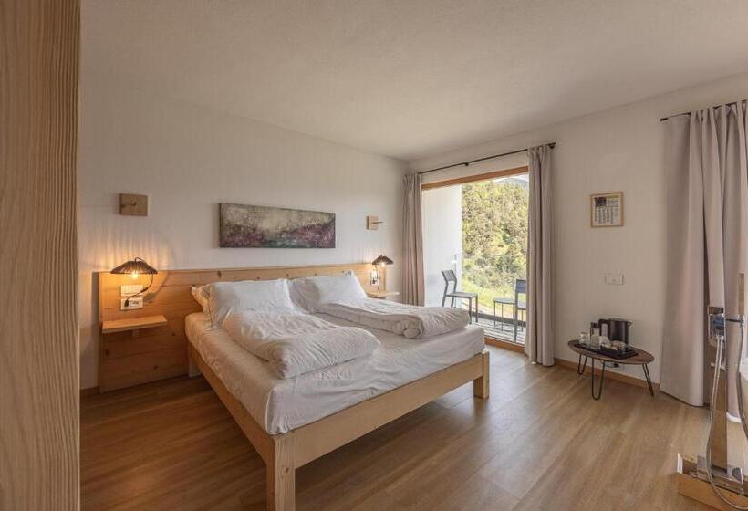 Полулюкс Одноместный с Террасой, Giallo Dolomiti Wellness