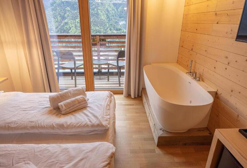 Номер Стандарт Вид на Сад, Giallo Dolomiti Wellness