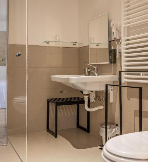 适合残疾人使用的标准间, Giallo Dolomiti Wellness