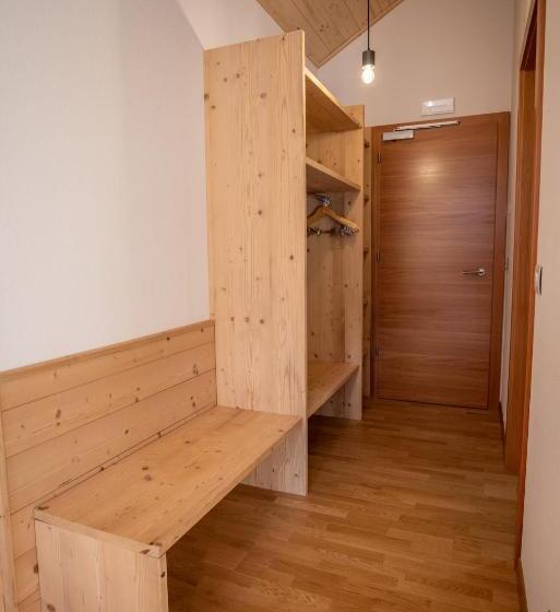 غرفة قياسية مطلة على الجبل, Giallo Dolomiti Wellness