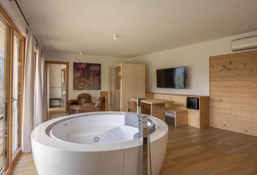 Полулюкс Одноместный с Террасой, Giallo Dolomiti Wellness