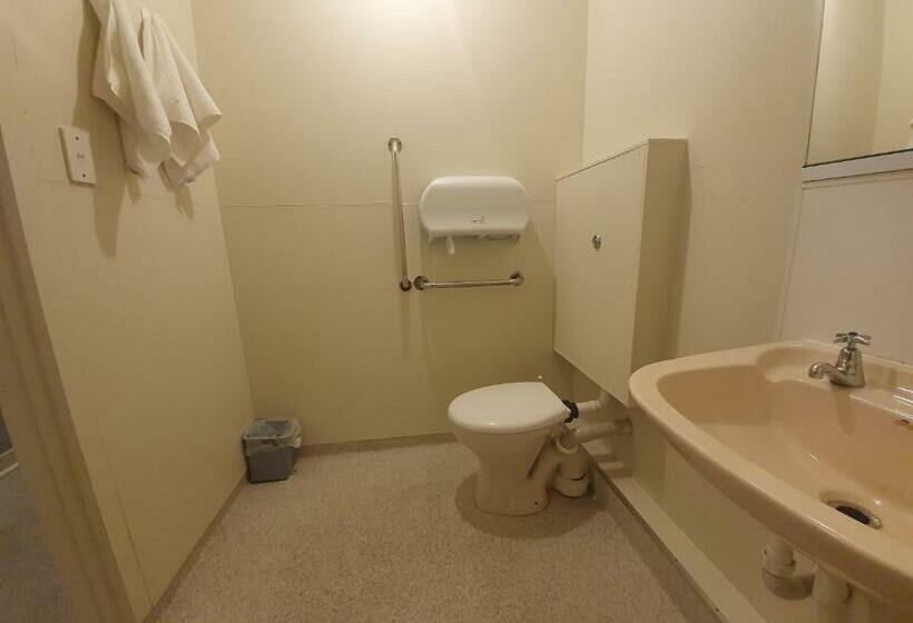 חדר אקונומי לארבעה, Stay In Tekapo Backpackers