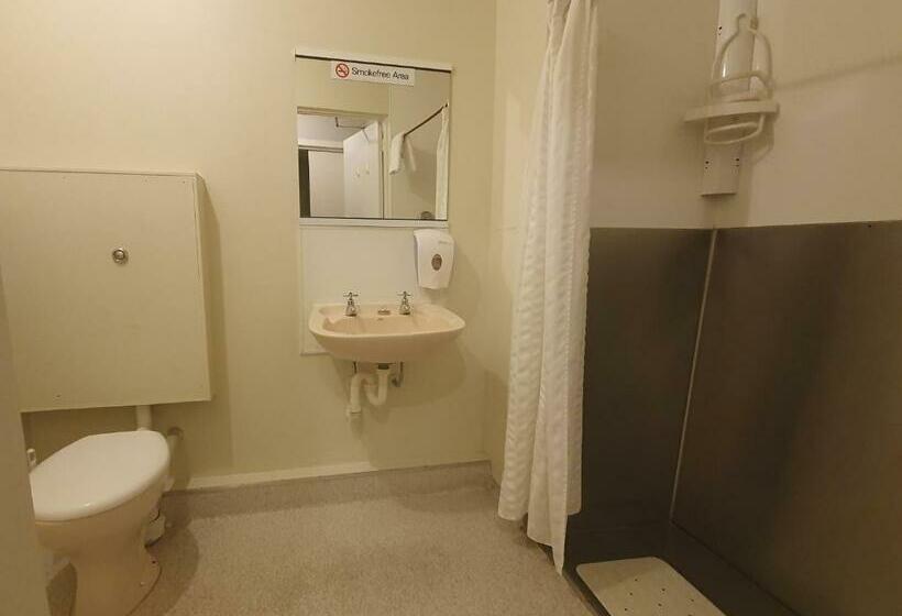 חדר אקונומי לארבעה, Stay In Tekapo Backpackers