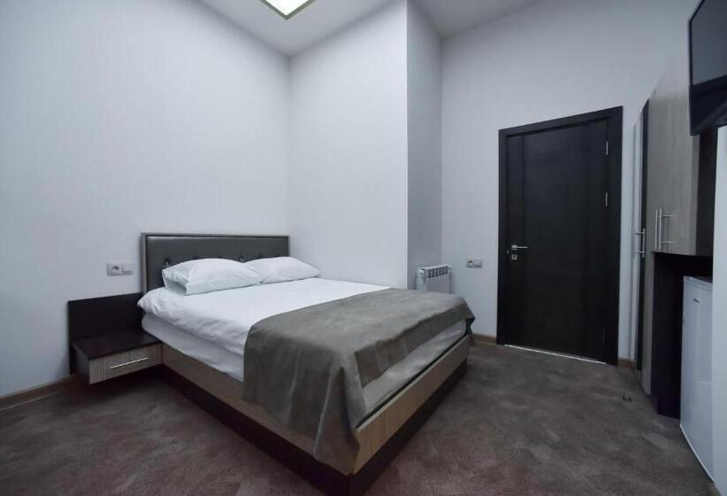 디럭스 룸, Good Hotel Yerevan