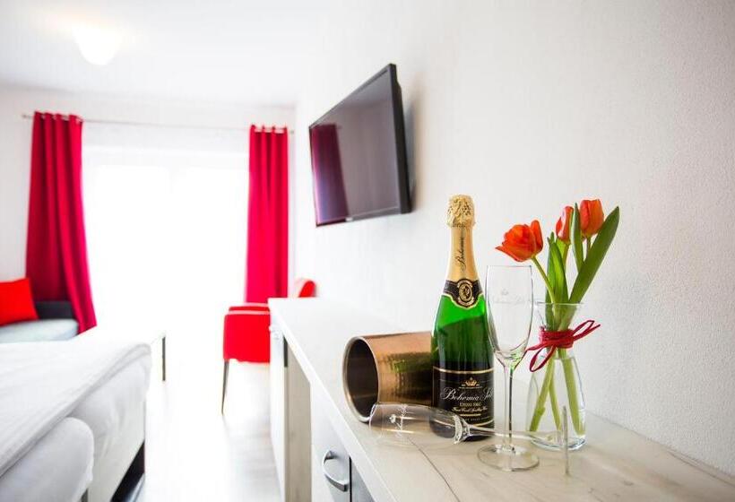 חדר משפחתי, U Fořta Mezní Louka