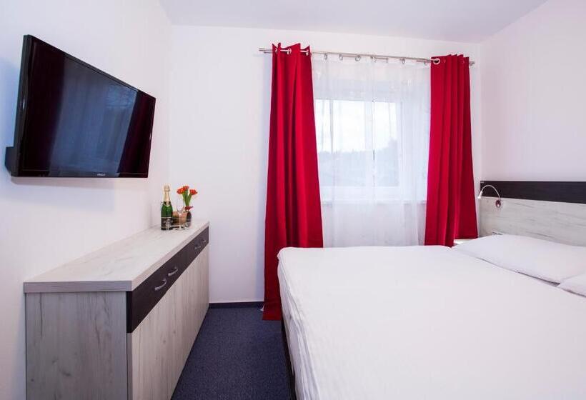 דירת חדר, U Fořta Mezní Louka