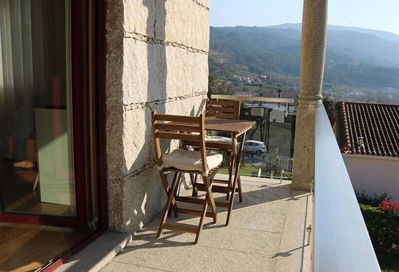 발코니가 있는 스위트, Villa Tavares Guest Houses