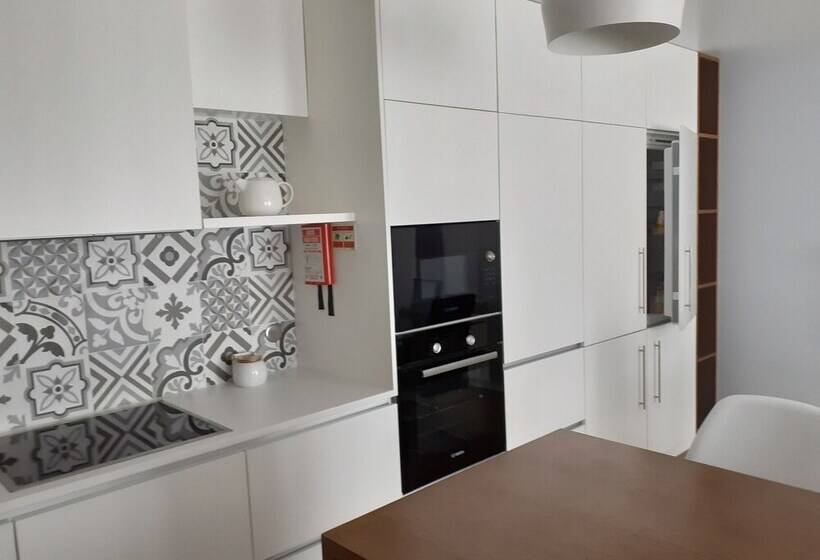 발코니가 있는 스위트, Villa Tavares Guest Houses