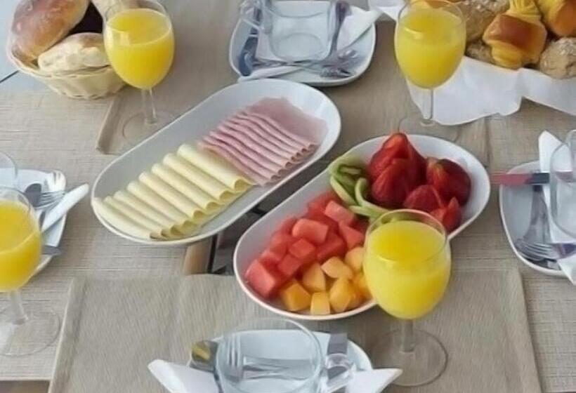 스탠다드 스튜디오 킹침대, Villa Tavares Guest Houses