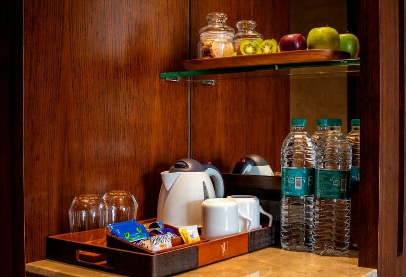 سوئیت با بالکن, Yu Hotel Candolim