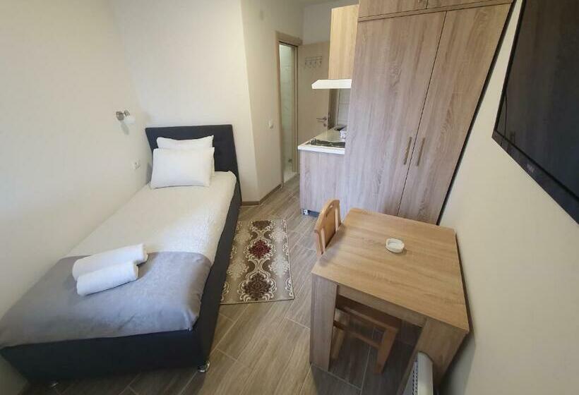 استودیوی استاندارد, S&m Apartmani