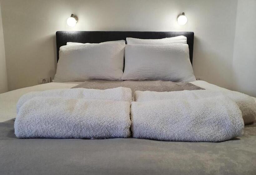 استودیوی استاندارد, S&m Apartmani