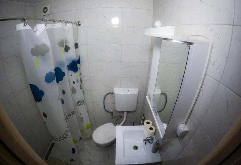 استودیوی استاندارد, S&m Apartmani