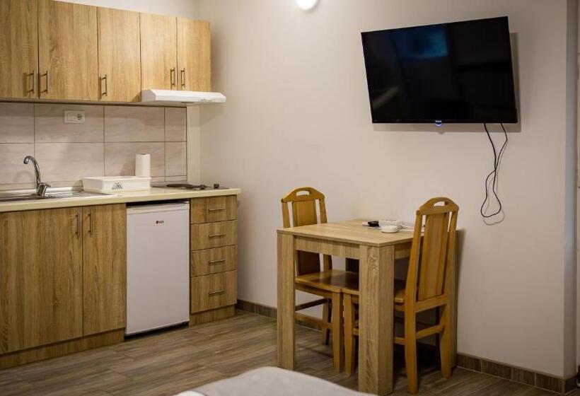 استودیوی استاندارد, S&m Apartmani