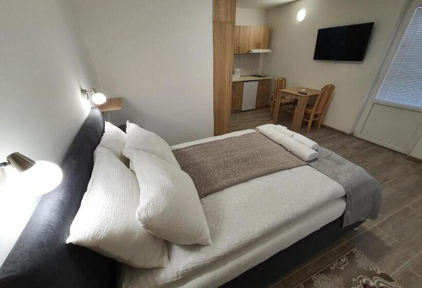 استودیوی استاندارد, S&m Apartmani