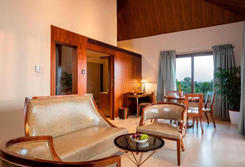 סוויטה עם מרפסת, Yu Hotel Candolim