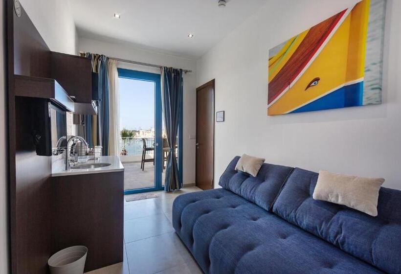 اتاق استاندارد چهار تخته با چشم‌انداز دریا, The Shipwright S Lodge