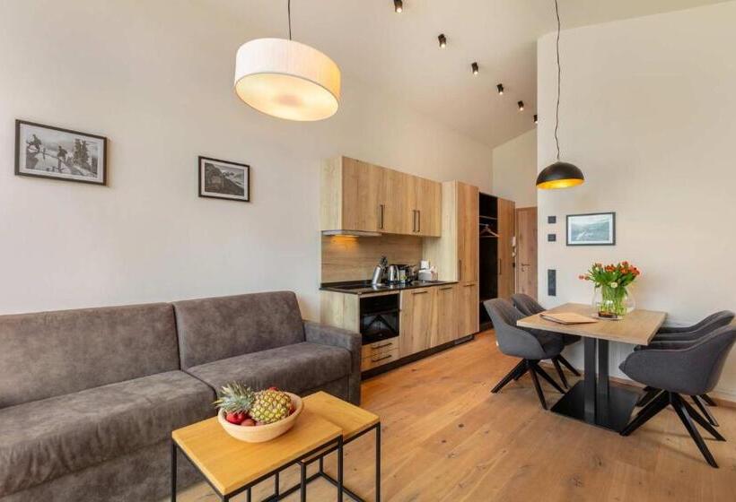 Апартаменты 2 Спальни, Emma Deluxe Aparthotel Direkt Beim Skibus