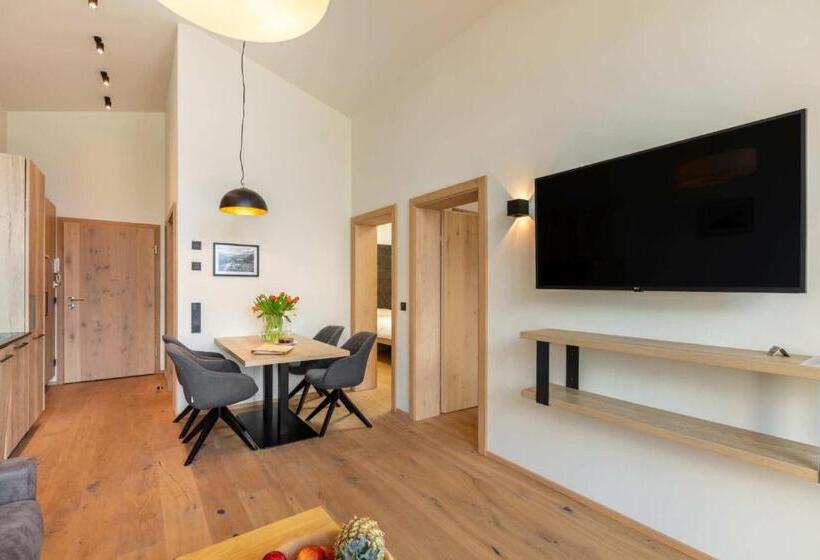 Апартаменты 2 Спальни, Emma Deluxe Aparthotel Direkt Beim Skibus