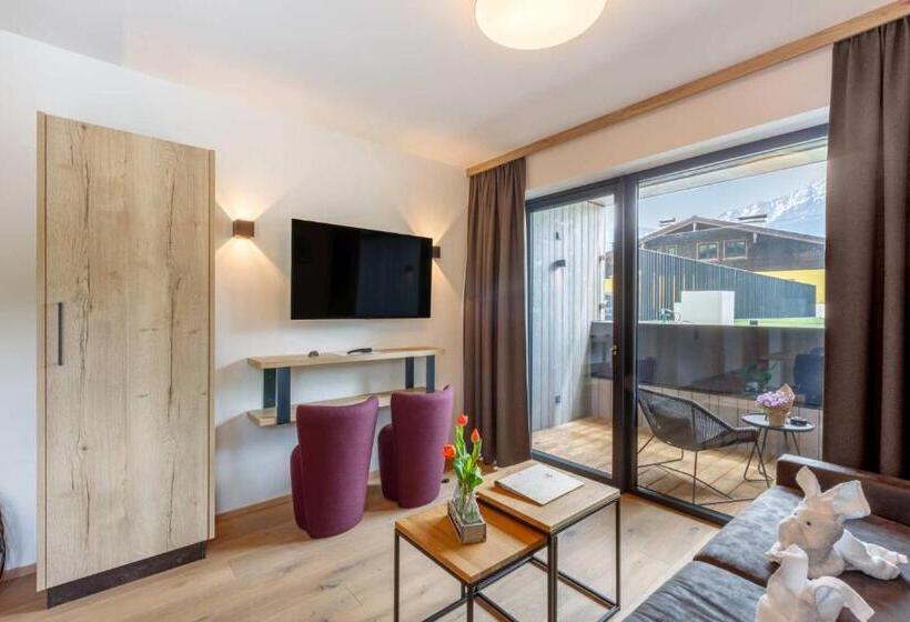 Апартаменты 1 Спальня с Балконом, Emma Deluxe Aparthotel Direkt Beim Skibus