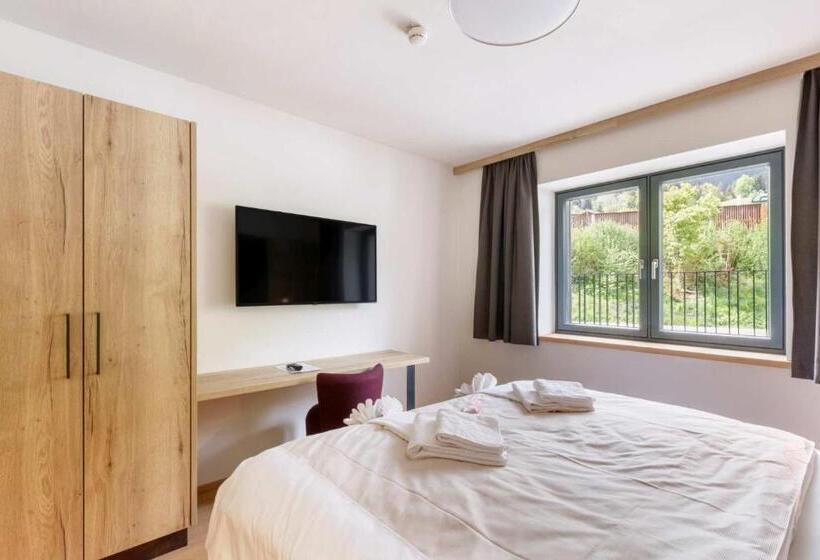Апартаменты 1 Спальня с Балконом, Emma Deluxe Aparthotel Direkt Beim Skibus
