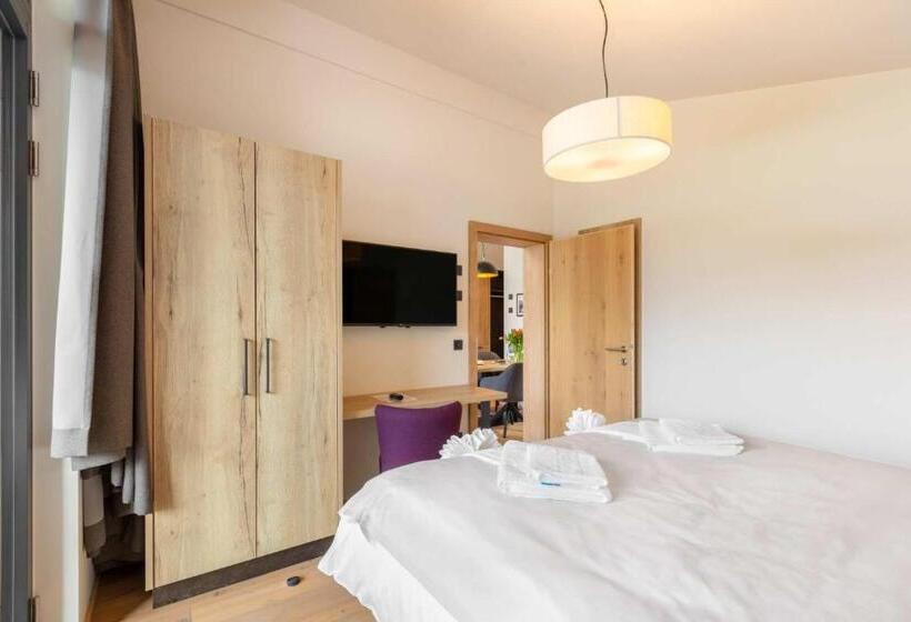 Апартаменты 2 Спальни, Emma Deluxe Aparthotel Direkt Beim Skibus