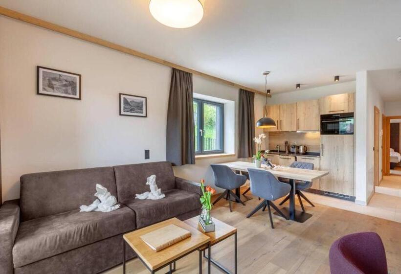 Апартаменты 1 Спальня с Балконом, Emma Deluxe Aparthotel Direkt Beim Skibus