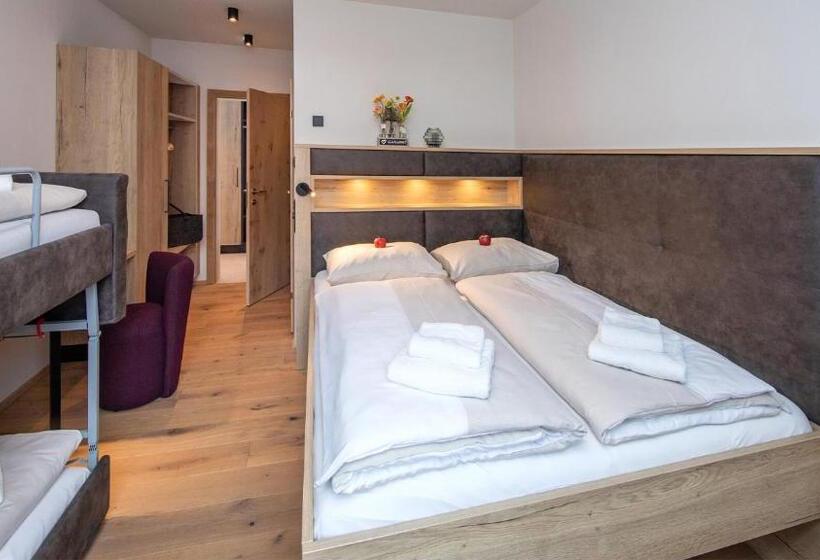 Апартаменты 1 Спальня с Балконом, Emma Deluxe Aparthotel Direkt Beim Skibus