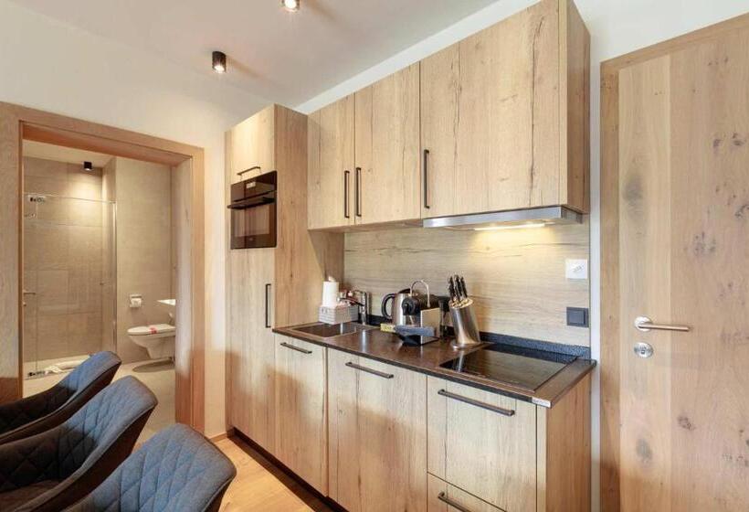 Апартаменты 2 Спальни, Emma Deluxe Aparthotel Direkt Beim Skibus