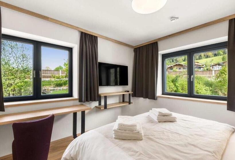 Апартаменты 1 Спальня с Балконом, Emma Deluxe Aparthotel Direkt Beim Skibus