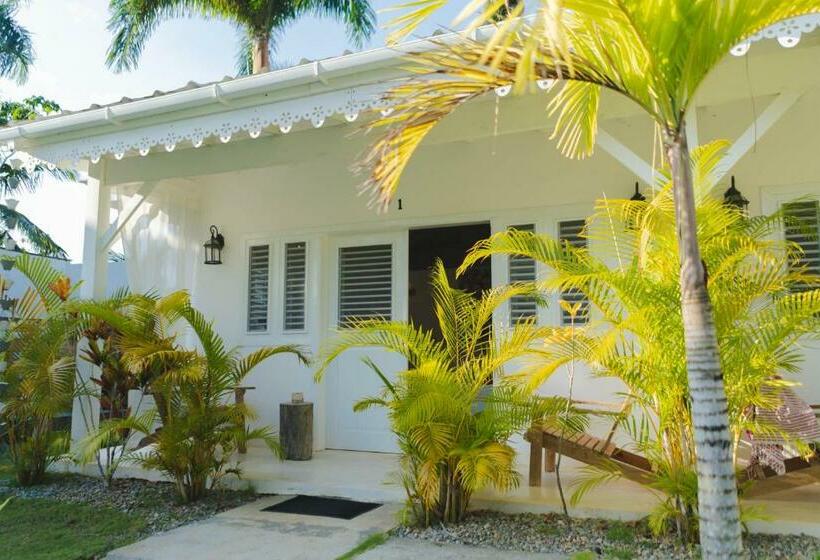 اتاق استاندارد با چشمانداز استخر, Punta Popy Boutique