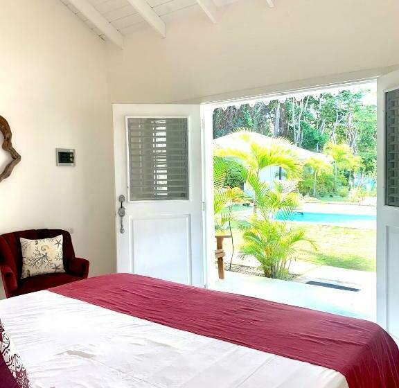 اتاق استاندارد با چشمانداز استخر, Punta Popy Boutique