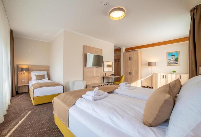 اتاق استاندارد سه نفره, Soni Lux